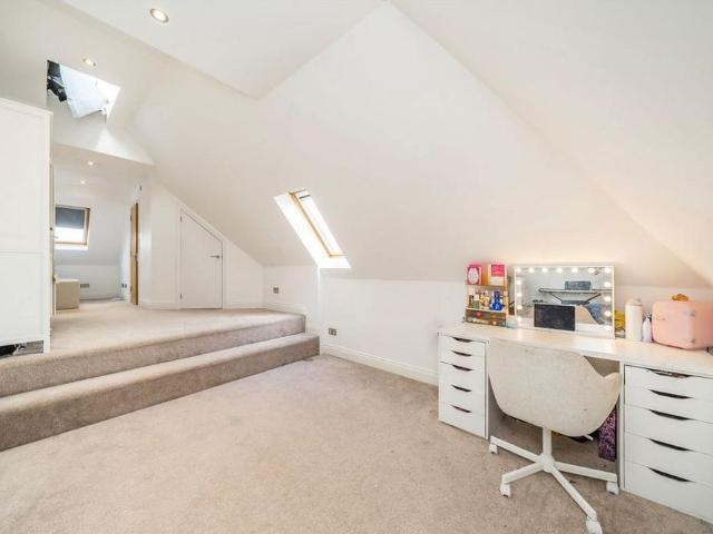 House for rent in Muswell Hill, Greater London