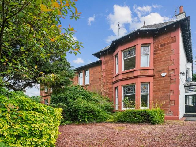 House for rent in Giffnock, Scotland