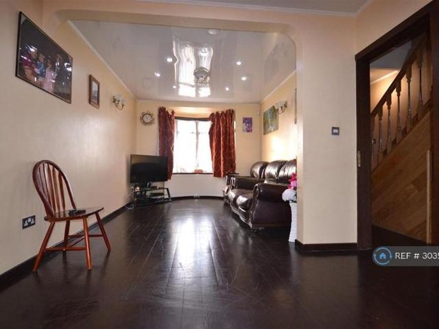 House for rent in Clayhall, Greater London