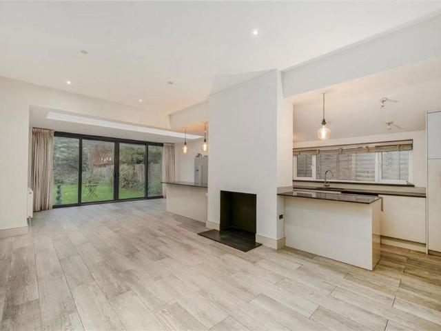 House for rent in London Borough of Brent, Greater London