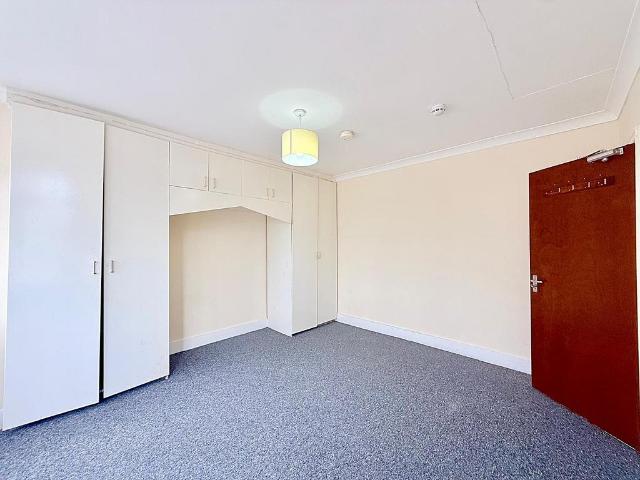 House for rent in Loxford, Seven Kings