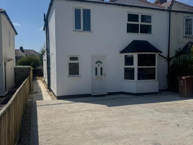 House for rent in Lye Valley, The Slade