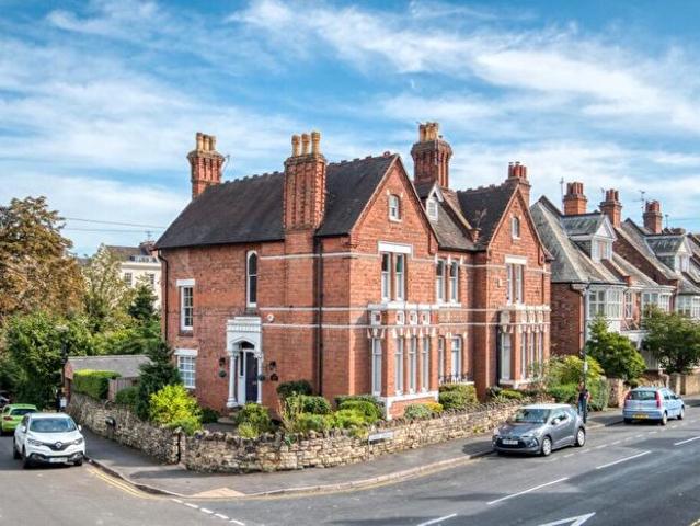 Apartment for rent in Milverton, Green Close