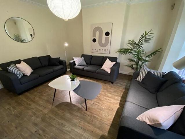 Apartment for rent in Lenton Abbey, Haddon