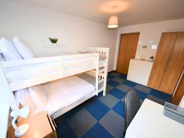 Property to rent in Bluebell, North Tipperary