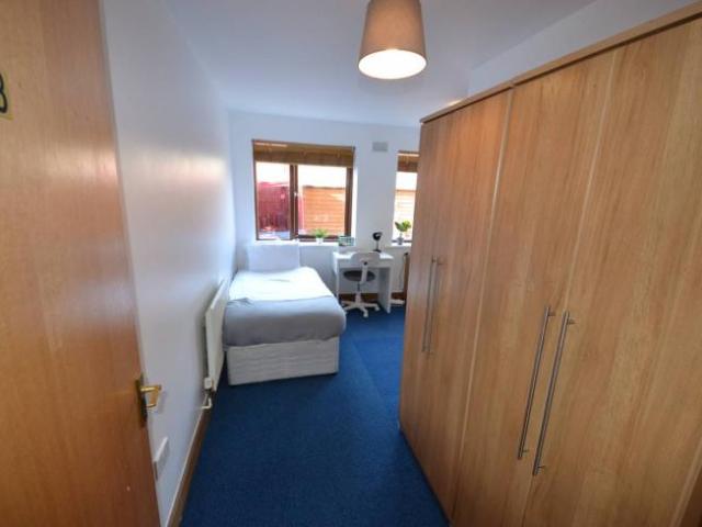 Property to rent in Bluebell, North Tipperary