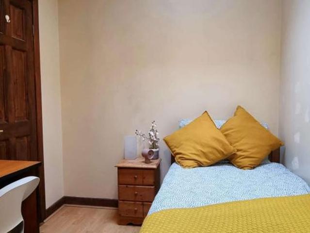 Property to rent in Bluebell, North Tipperary