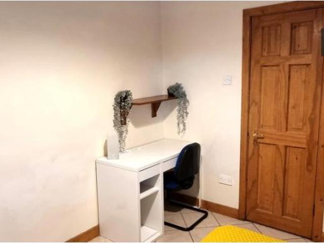 Property to rent in Bluebell, North Tipperary