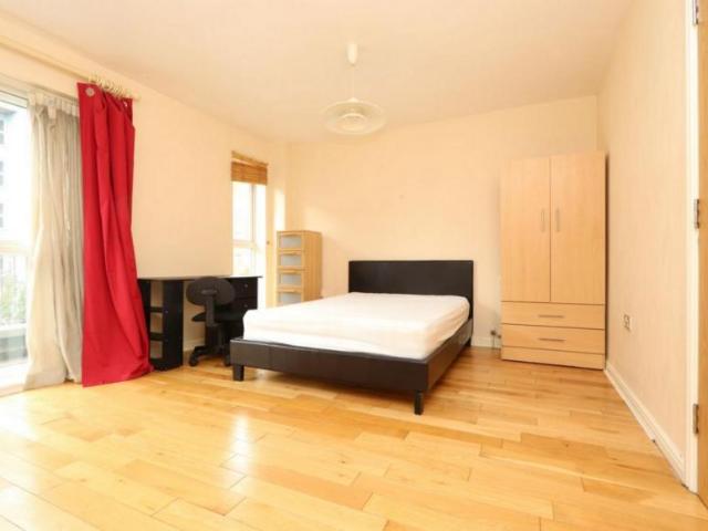Room for rent in Maryland, Greater London