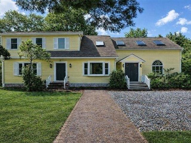 House for sale in Smithfield, Rhode Island