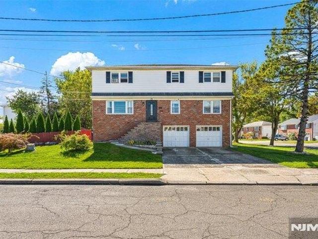 House for sale in South Hackensack, Bergen County