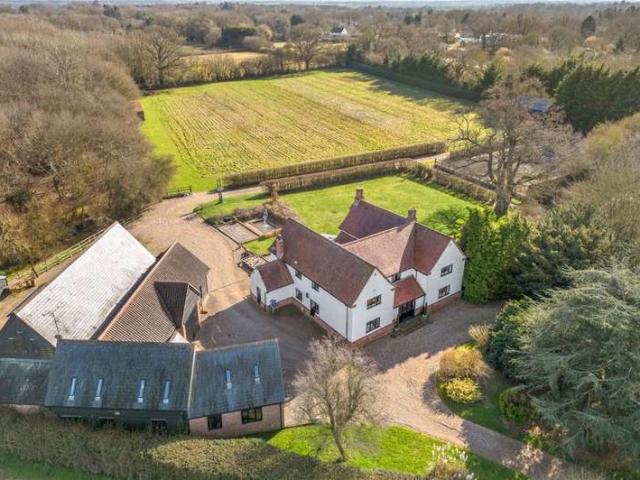 Studio for sale in Standon, Colliers End