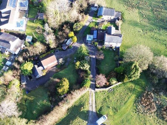 Studio for sale in Bryncethin, Wales