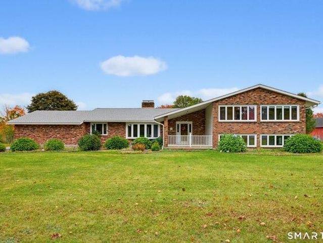 House for sale in Suffield, Capitol Planning Region