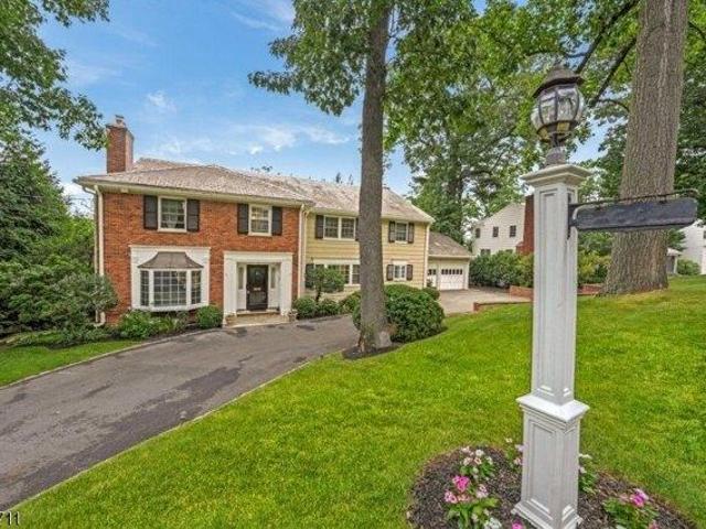 House for sale in Summit, New Jersey