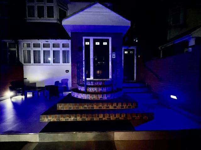 Bungalow for sale in London Borough of Ealing, Greater London