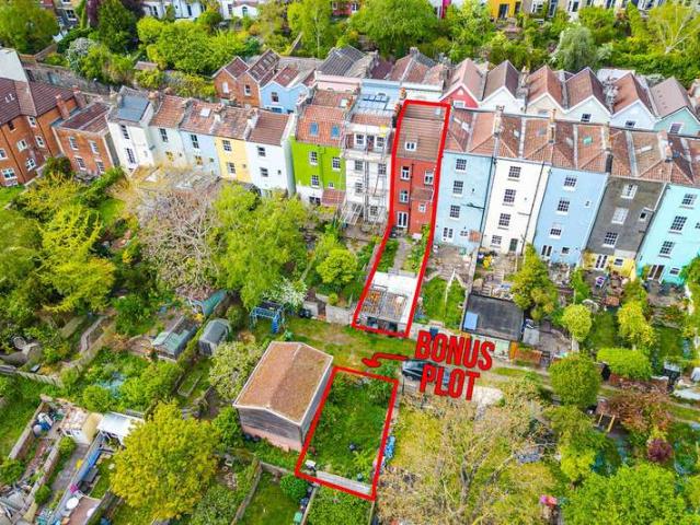 Cottage for sale in Feckenham, City Of Bristol