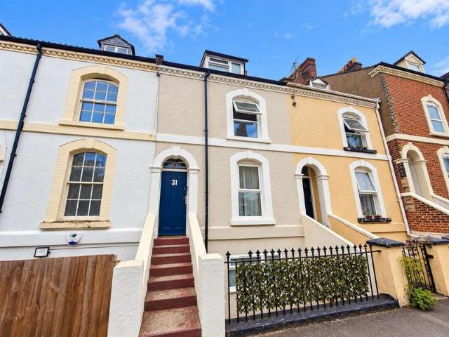 Cottage for rent in Dovercourt, Tendring