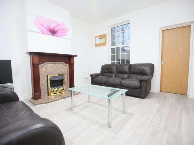 Cottage for sale in Spon End, West Midlands