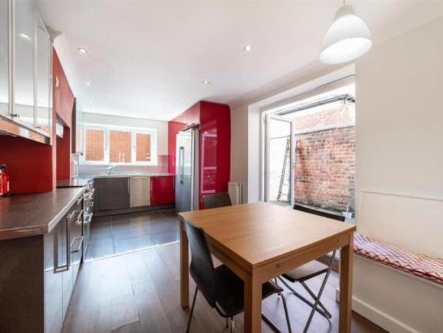 Cottage for rent in Jesmond, Tyne And Wear
