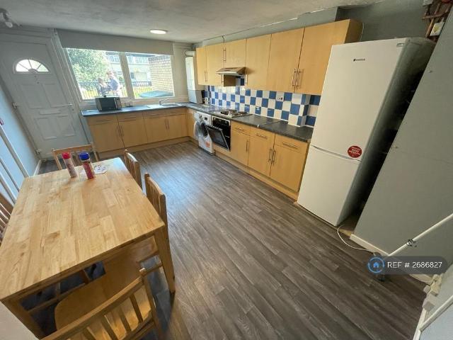 Cottage for rent in London, Uxbridge