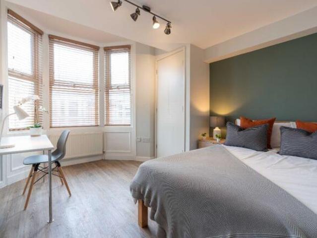 Cottage for rent in Newcastle, Leslie