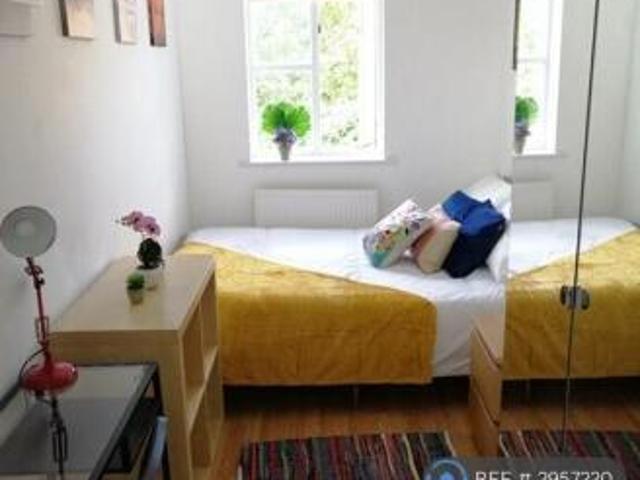 Cottage for rent in Cat Hill