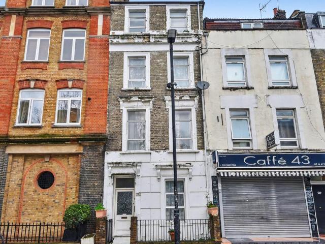 House for sale in Kentish Town, Greater London