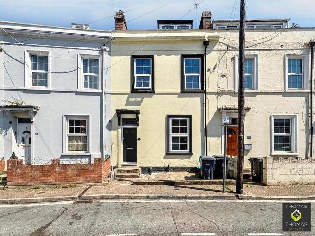 House for sale in Gloucester, Gloucestershire
