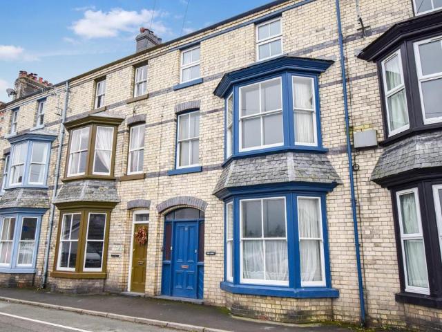 House for sale in Bala