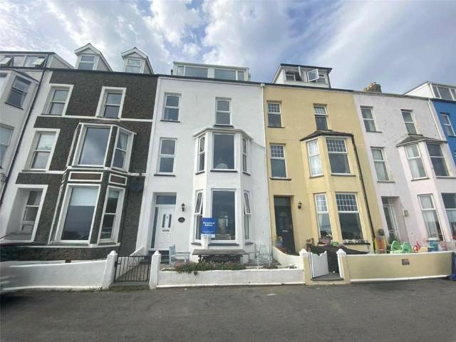 House for sale in Criccieth