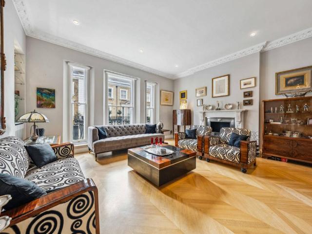 House for sale in Brompton, Greater London