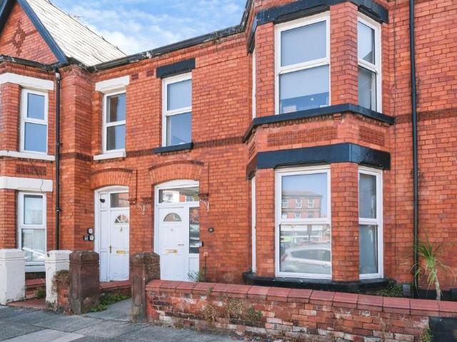 House for sale in Calderstones