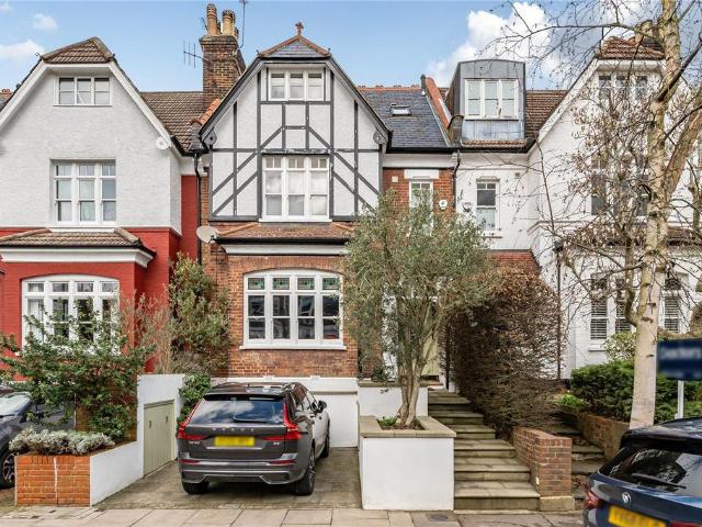 House for sale in Muswell Hill, Greater London