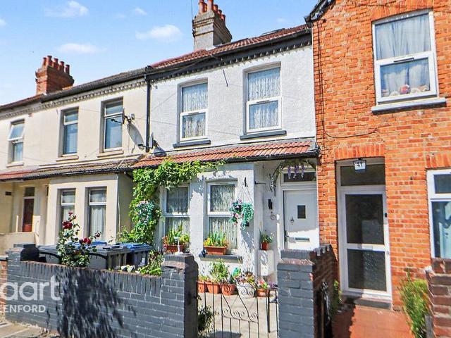 House for sale in London Borough of Ealing, Greater London