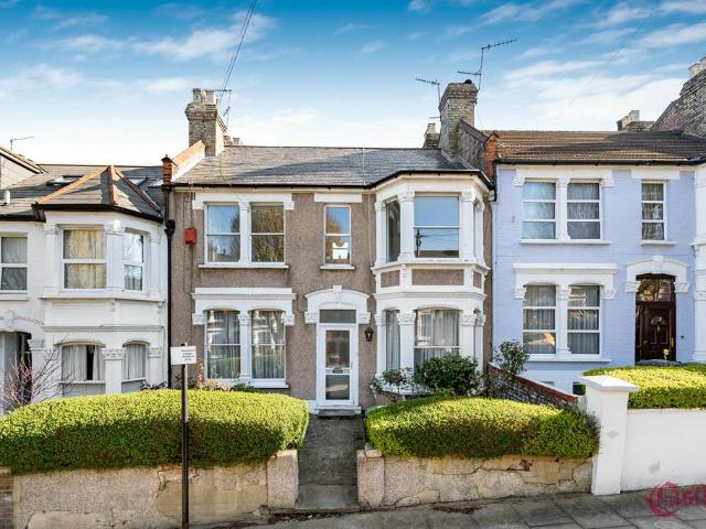 House for sale in Stroud Green, Greater London