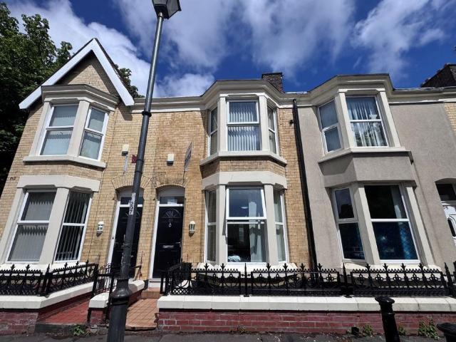 House for sale in Kensington, Calderstones
