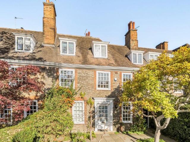 House for sale in Hampstead Garden Suburb, Greater London