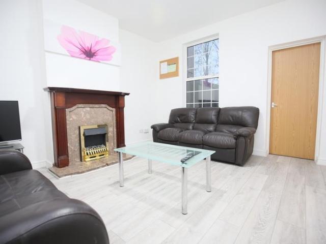 House for sale in Spon End, West Midlands