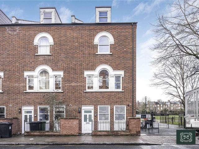 House for sale in Archway, Greater London