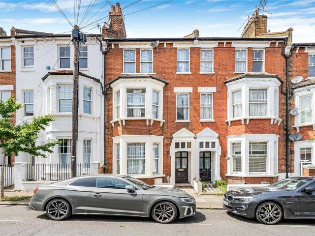 House for sale in Clapham Junction, Greater London