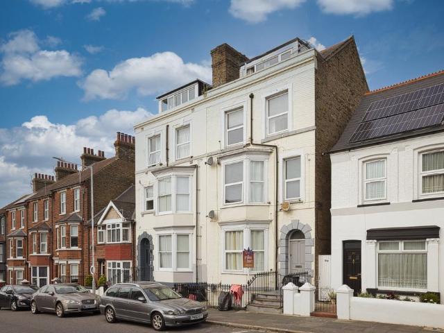 House for sale in East Cliff, Acol