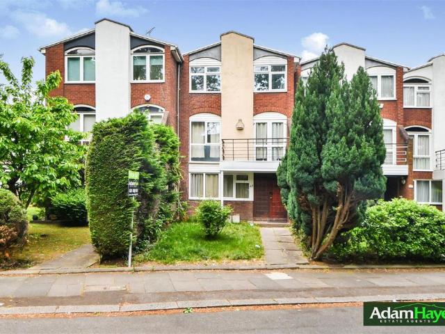 House for sale in Hendon, Greater London