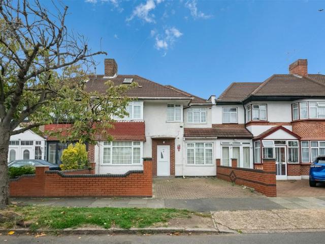 House for sale in London Borough of Hounslow, Greater London