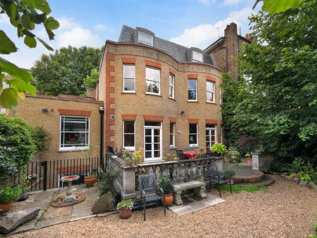 House for sale in Kensington, Greater London