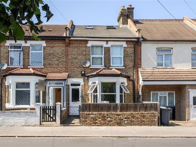 House for sale in London Borough of Croydon, Selhurst