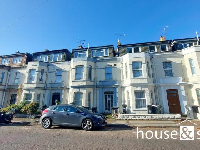 House for sale in West Cliff, Bournemouth