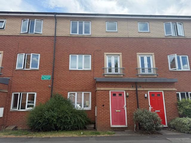 House for sale in Elmfield, Leicestershire