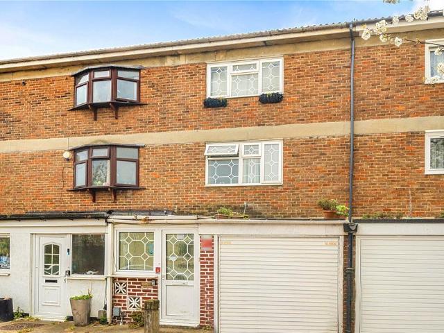 House for sale in Stepney, Greater London