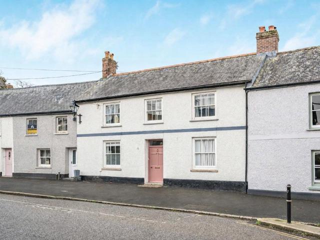 House for sale in Tregony with Cuby, Tregony